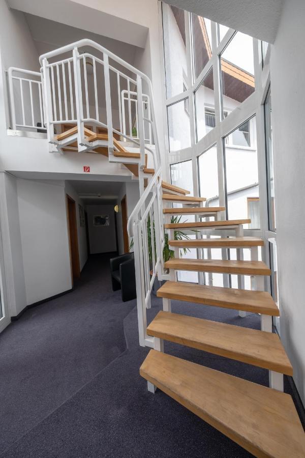 Hotel Baer Sinsheim Bagian luar foto